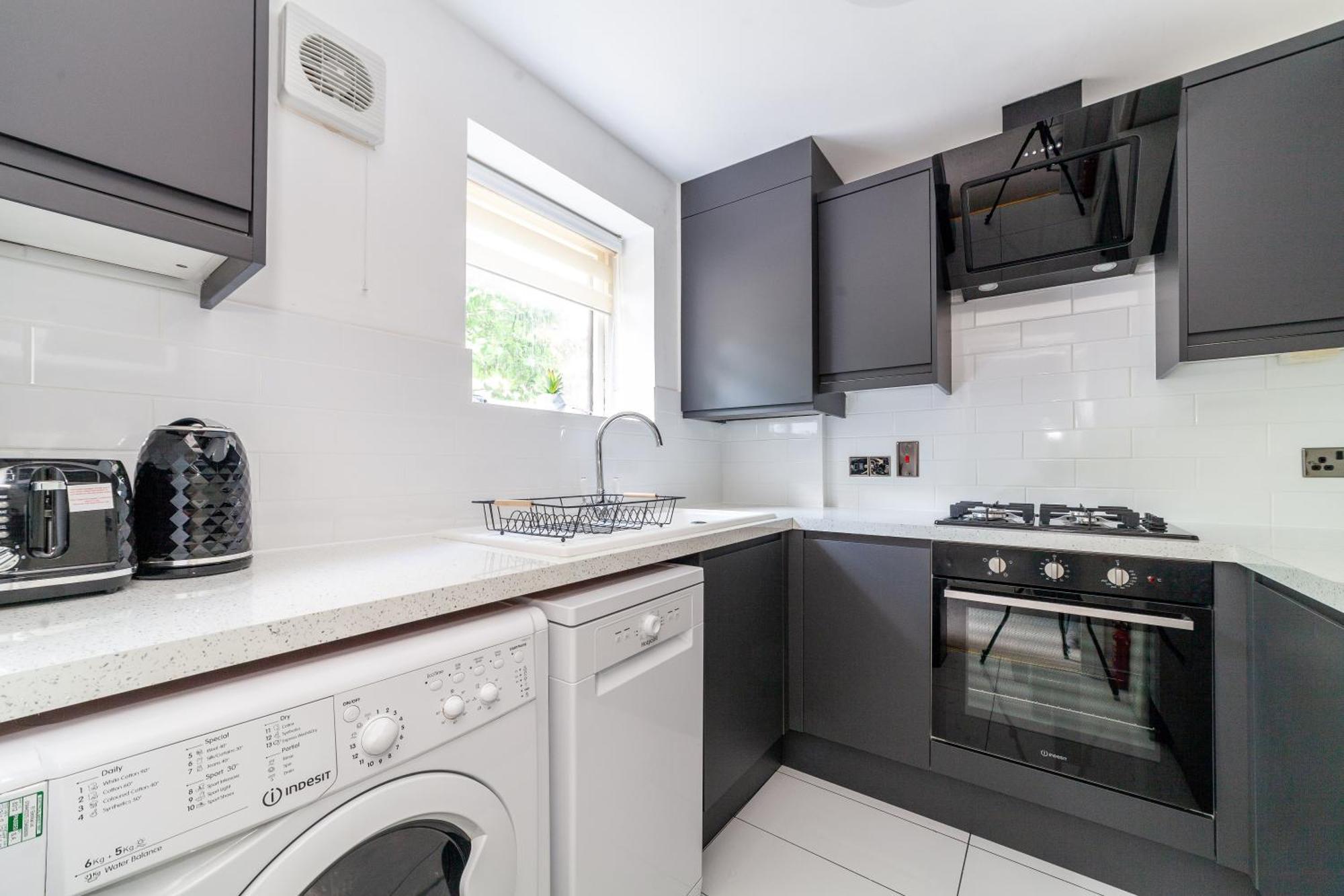 Cozy Welcoming 2br Flat Near Excel Centre